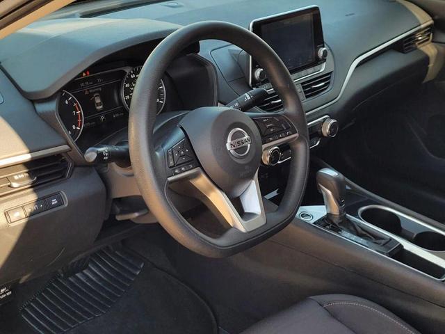 Photo of 2021 Gun Metallic Nissan Altima