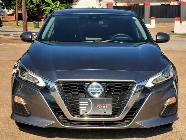 Photo of 2021 Gun Metallic Nissan Altima