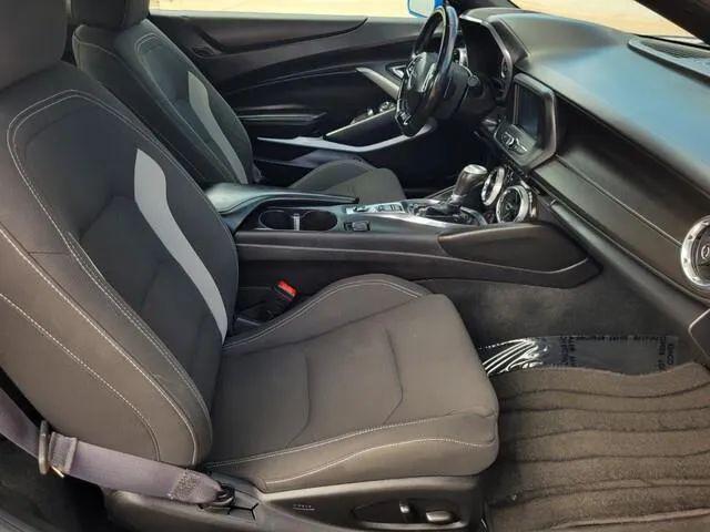 Photo of 2017 Blue Chevrolet Camaro