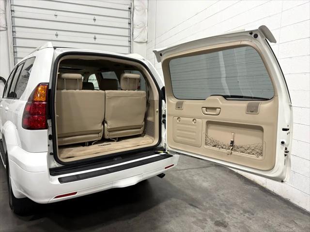 Photo of 2007 White Lexus GX 470