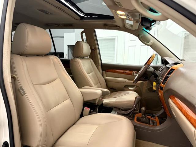 Photo of 2007 White Lexus GX 470