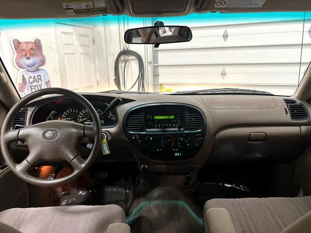 Photo of 2001 Gray Toyota Tundra