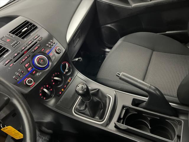 Photo of 2013 Silver Mazda Mazda3