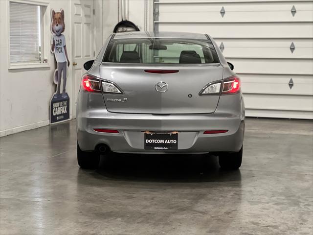 Photo of 2013 Silver Mazda Mazda3