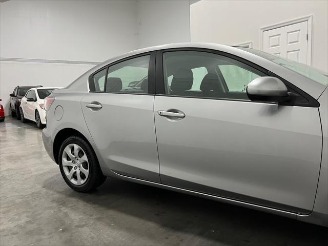 Photo of 2013 Silver Mazda Mazda3