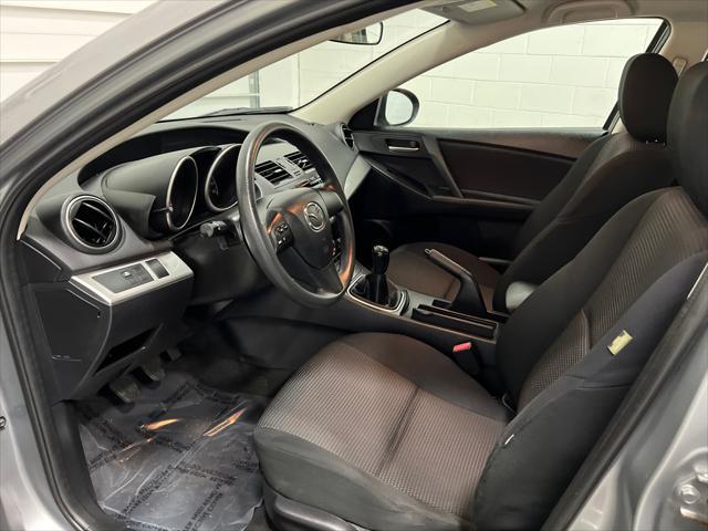 Photo of 2013 Silver Mazda Mazda3