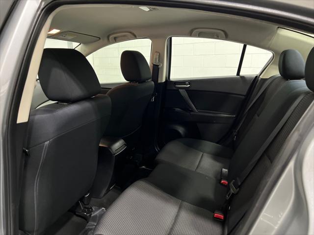 Photo of 2013 Silver Mazda Mazda3