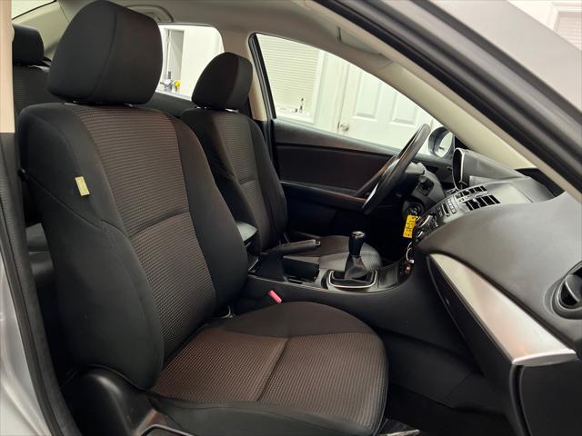Photo of 2013 Silver Mazda Mazda3