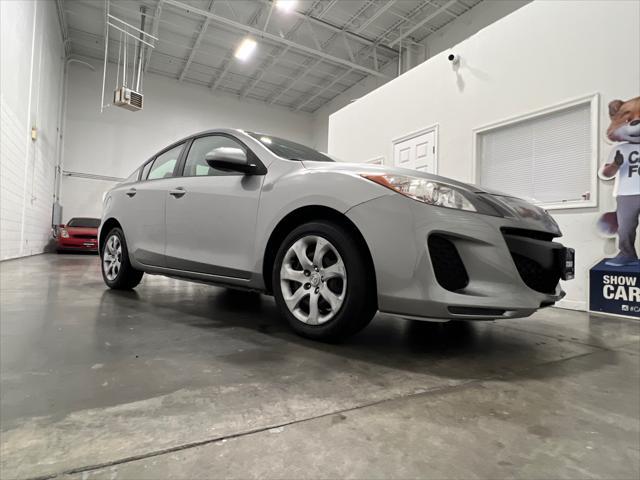 Photo of 2013 Silver Mazda Mazda3