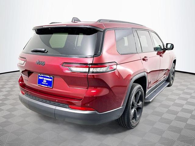 Photo of 2023 Velvet Red Pearlcoat Jeep Grand Cherokee L