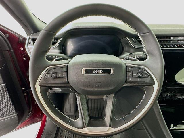 Photo of 2023 Velvet Red Pearlcoat Jeep Grand Cherokee L