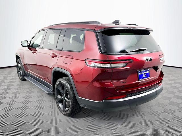Photo of 2023 Velvet Red Pearlcoat Jeep Grand Cherokee L