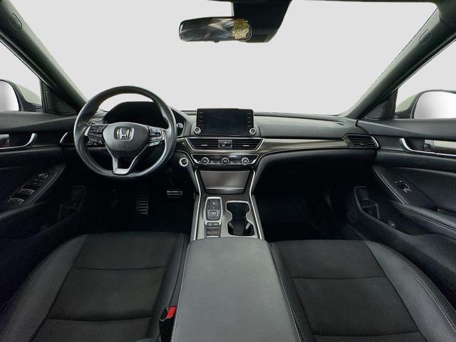 Photo of 2019 White Honda Accord