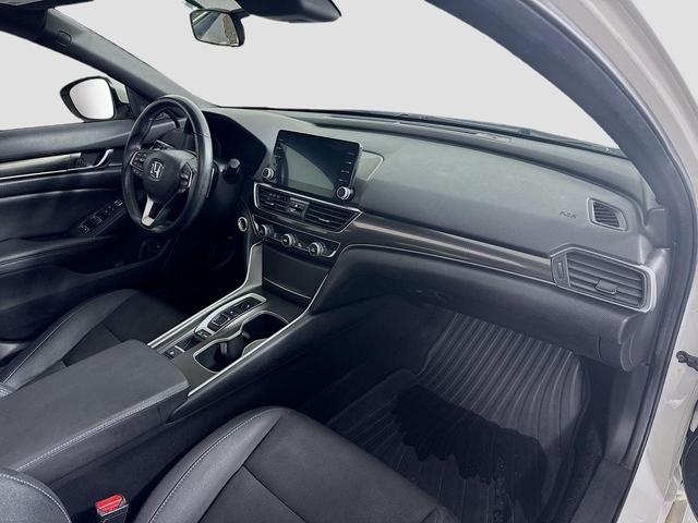 Photo of 2019 White Honda Accord