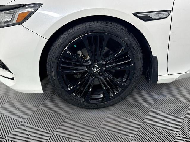 Photo of 2019 White Honda Accord