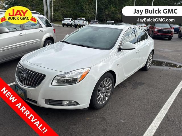 Photo of 2011 Summit White Buick Regal