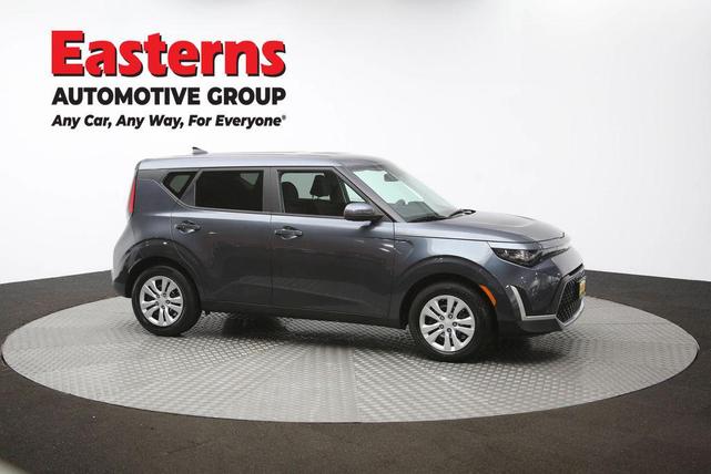 Photo of 2023 Gravity Gray Kia Soul