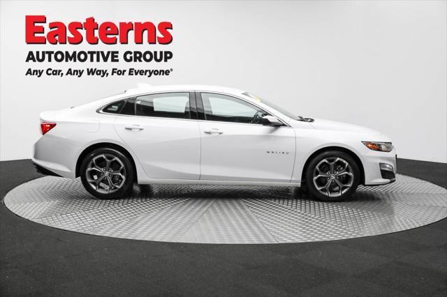 Photo of 2023 Summit White Chevrolet Malibu