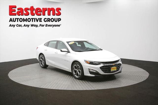 Photo of 2023 Summit White Chevrolet Malibu