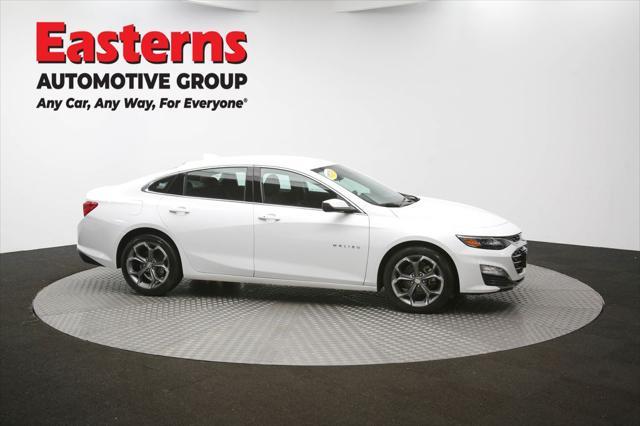 Photo of 2023 Summit White Chevrolet Malibu