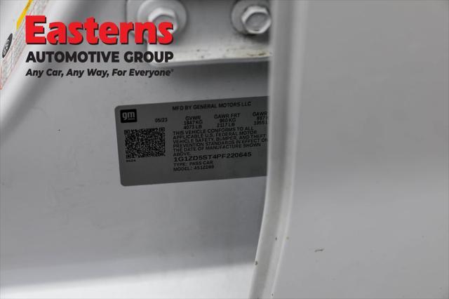 Photo of 2023 Summit White Chevrolet Malibu