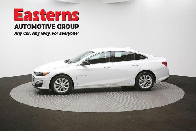 Photo of 2023 Summit White Chevrolet Malibu