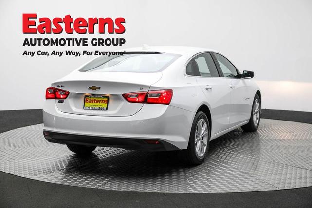 Photo of 2023 Summit White Chevrolet Malibu