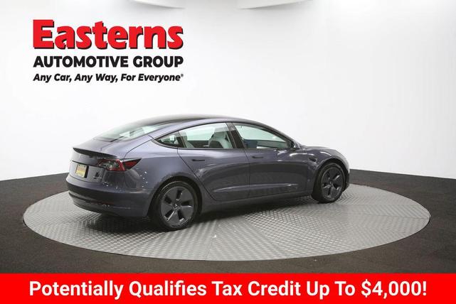 Photo of 2022 Gray Tesla Model 3