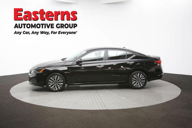 Photo of 2024 Super Black Nissan Altima