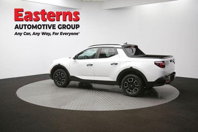 Photo of 2023 Atlas White Hyundai SANTA CRUZ