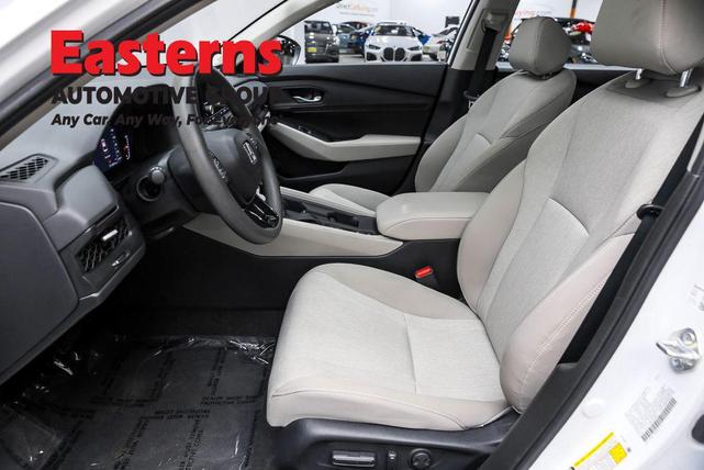 Photo of 2024 Platinum White Pearl Honda Accord