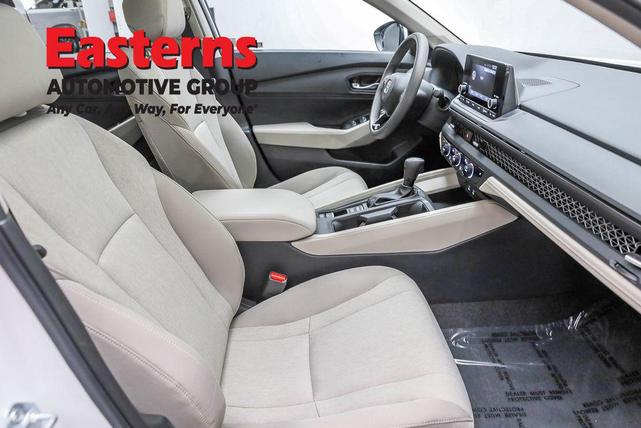 Photo of 2024 Platinum White Pearl Honda Accord