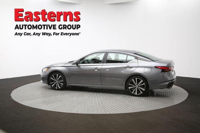 Photo of 2022 Gun Metallic Nissan Altima