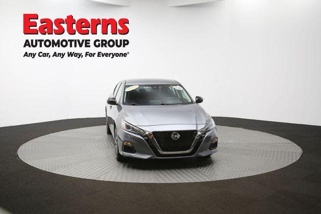 Photo of 2022 Gun Metallic Nissan Altima
