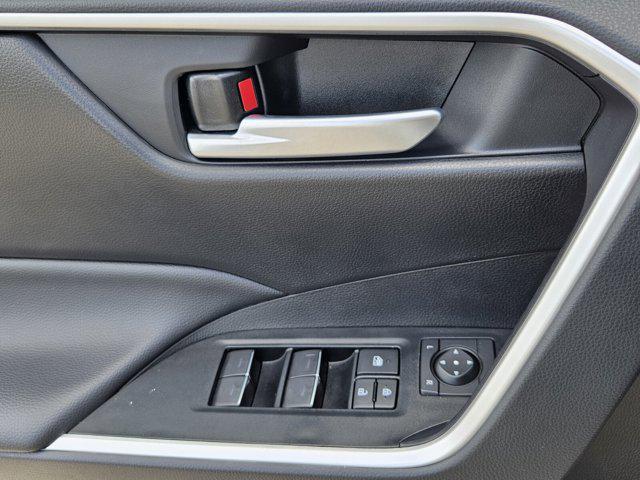 Photo of 2025 Ice Toyota RAV4