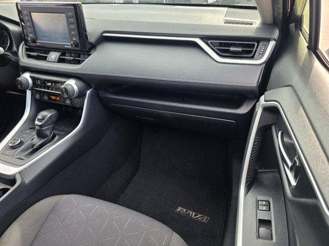 Photo of 2020 Magnetic Gray Metallic Toyota RAV4 Hybrid