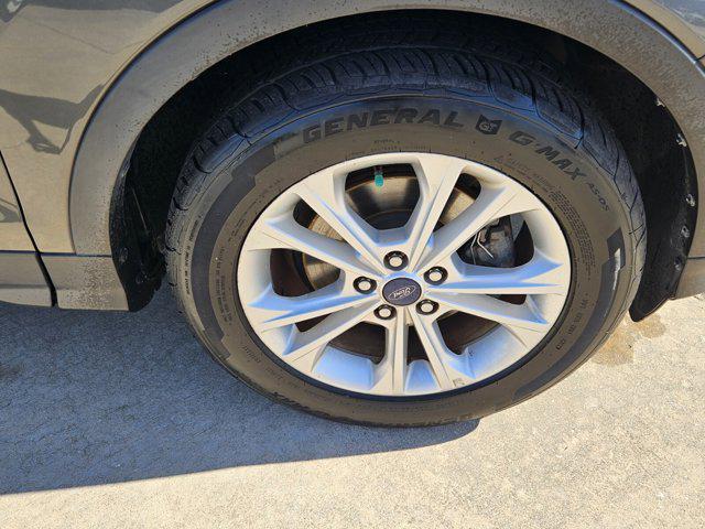 Photo of 2018 Magnetic Ford Escape