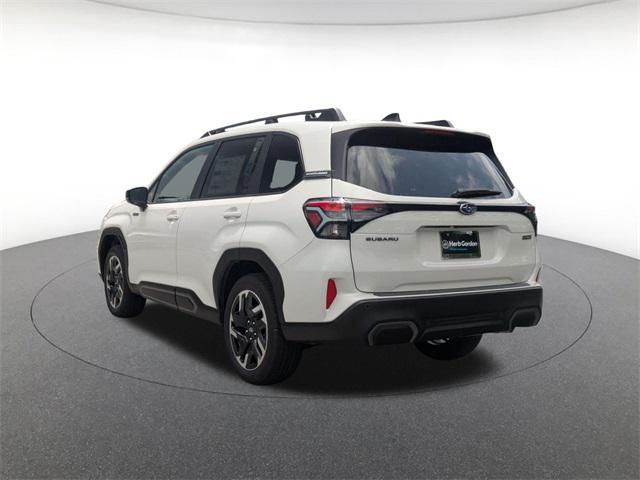 Photo of 2025 Crystal White Pearl Subaru Forester Hybrid