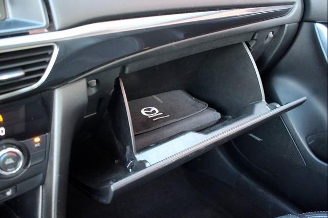 Photo of 2014 Snowflake White Pearl Mazda Mazda6