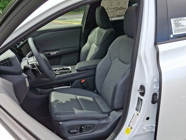 Photo of 2025 Eminent White Pearl - 085 Lexus RZ 450e
