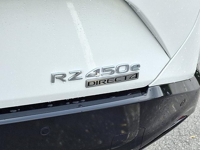 Photo of 2025 Eminent White Pearl - 085 Lexus RZ 450e
