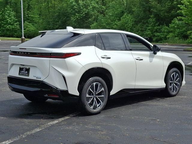 Photo of 2025 Eminent White Pearl - 085 Lexus RZ 450e