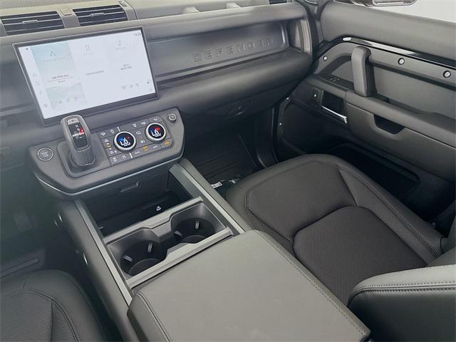 Photo of 2025 Santorini Black Metallic Land Rover Defender