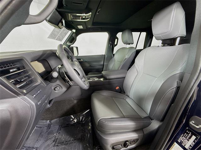 Photo of 2024 Nightfall Mica Lexus GX 550