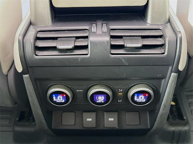 Photo of 2023 Fuji White Land Rover Defender