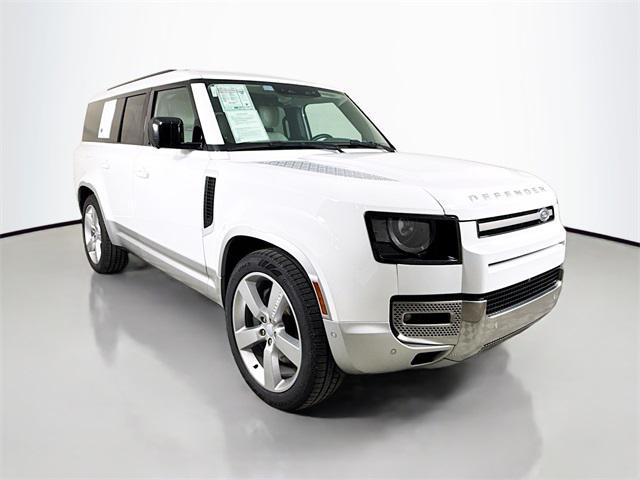 Photo of 2023 Fuji White Land Rover Defender