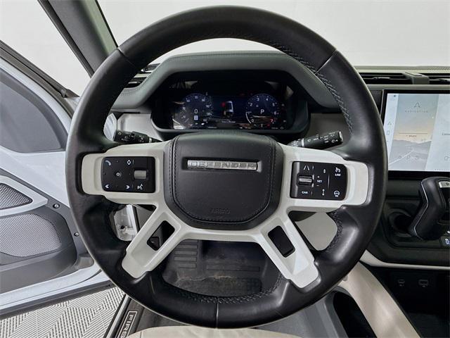 Photo of 2023 Fuji White Land Rover Defender
