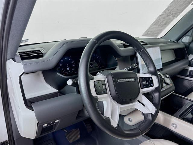 Photo of 2023 Fuji White Land Rover Defender