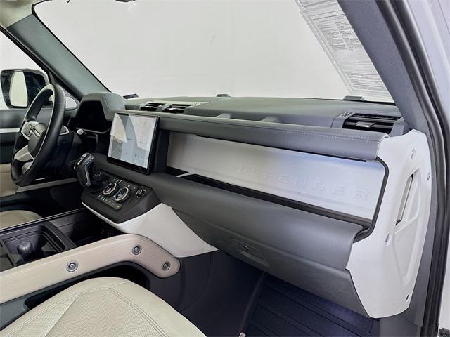 Photo of 2023 Fuji White Land Rover Defender