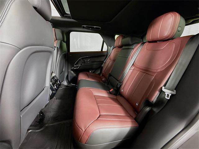 Photo of 2025 Santorini Black Metallic Land Rover Range Rover Sport